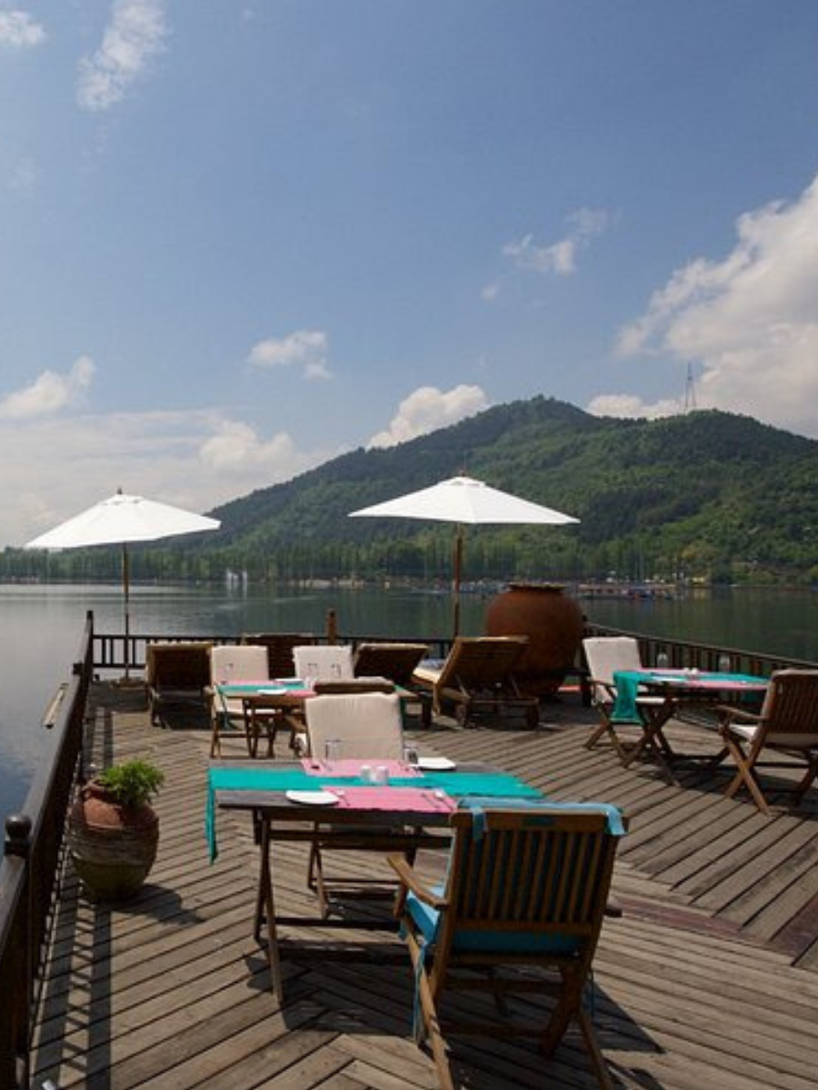 Sukoon Houseboat